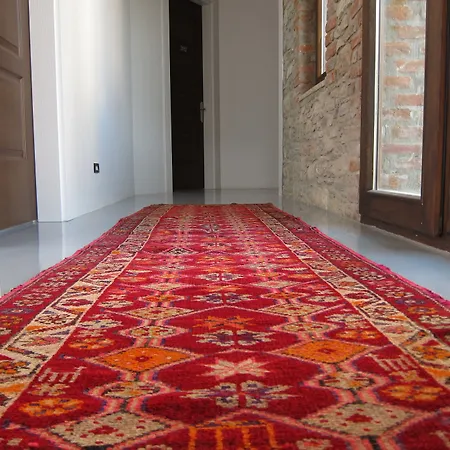 מלון Ayasoluk & Restaurant 2*