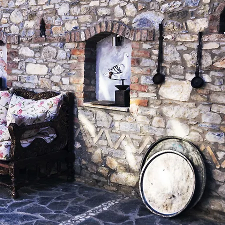 Ayasoluk & Restaurant מלון