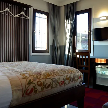 Ayasoluk & Restaurant Hotel