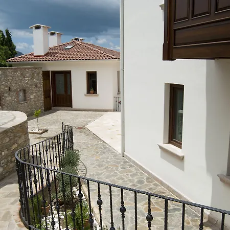 Ayasoluk & Restaurant Hotel 2*